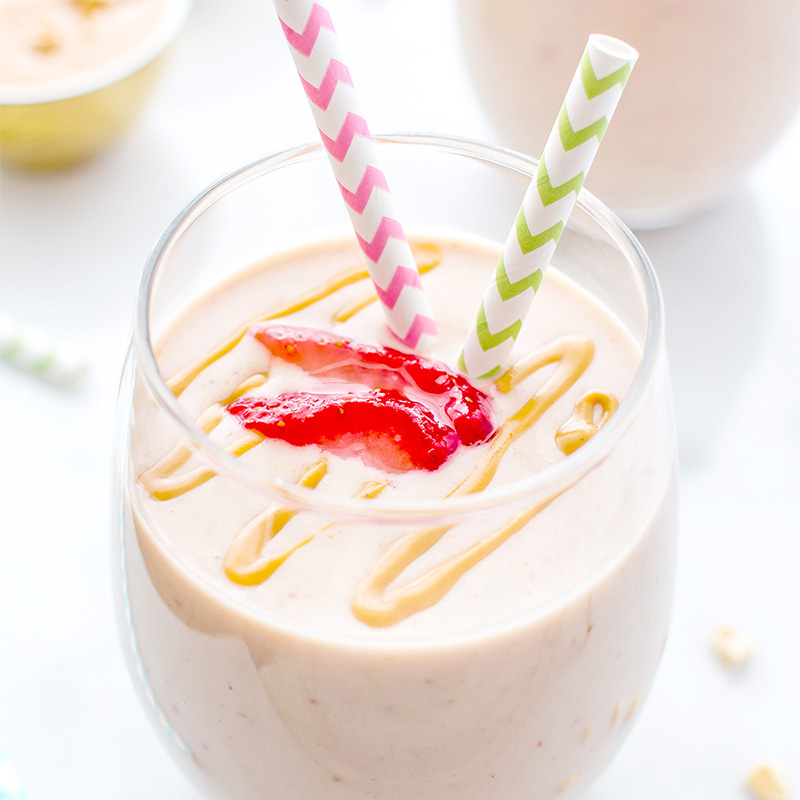 Sm-Protein-Packed-Strawberry-Peanut-Butter-Smoothie