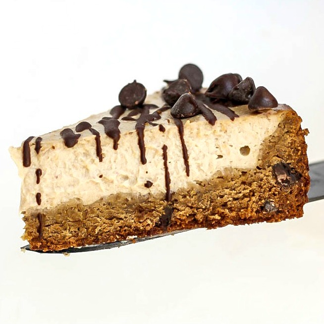 Vegan_cheesecake_chocolate_chip_cookie_crust_square2