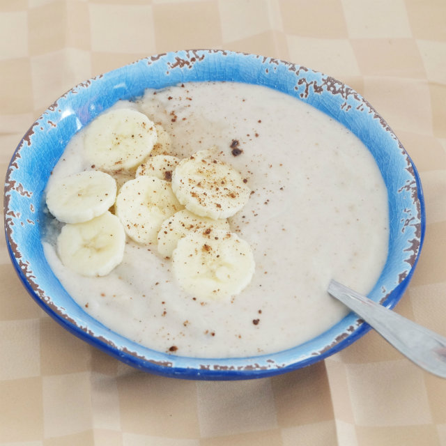 creamy-banana-chai-quinoa