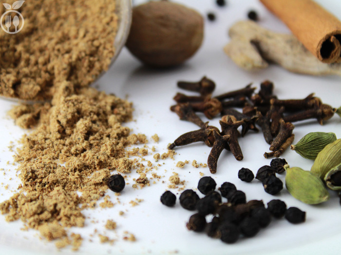 homemade-tea-masala-powder-02-700x525