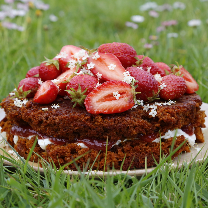 Elderflower-Strawberry-Cake-Square
