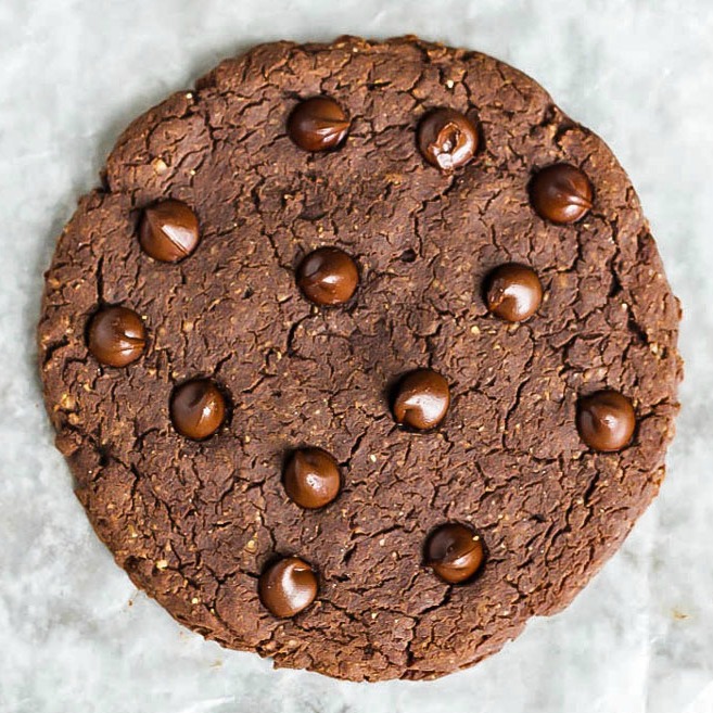 Huge_chocolate_protein_cookie_vegan_gluten_free_square