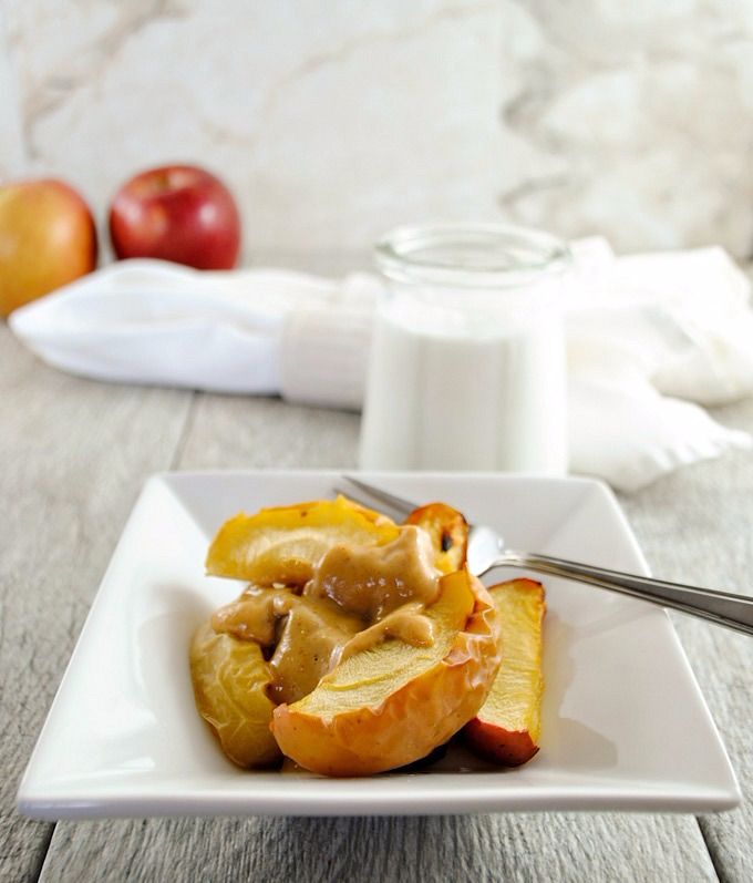 Roasted-Apples-with-Peanut-Honey-Sauce-7-compressed