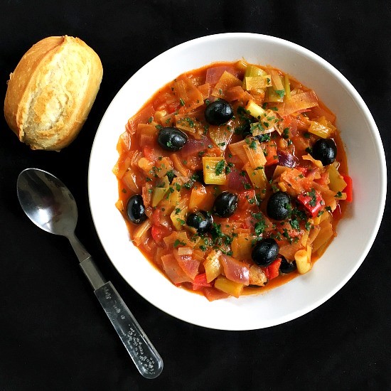Vegan-leek-and-black-olive-stew-3
