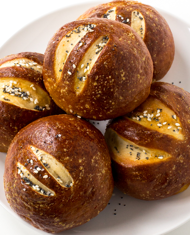 diy-pretzel-buns