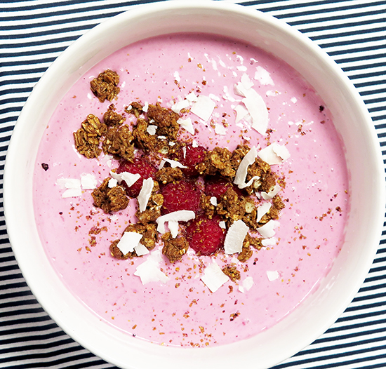 raspberry-chocolate-coconut-yogurt-bowl