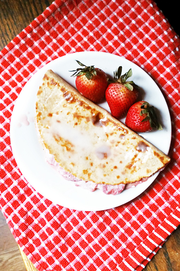 strawberries-and-cream-quesadilla-1