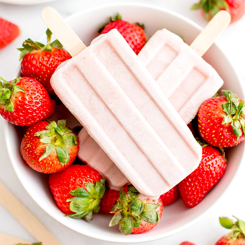 IGT-Vegan-Strawberry-Coconut-Popsicles-Gluten-Free-Dairy-Free-T1