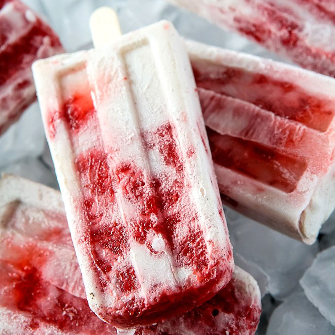 strawberry-coconut-popsicles