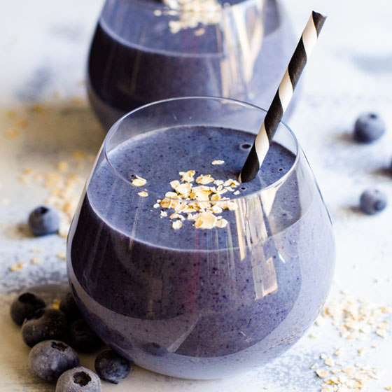 FG-blueberry-protein-breakfast-smoothie-recipe