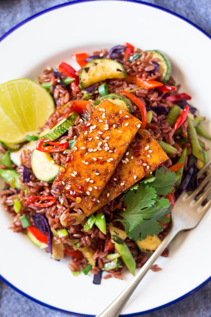Red-rice-stir-fry-with-spicy-tofu-an-announcement-small