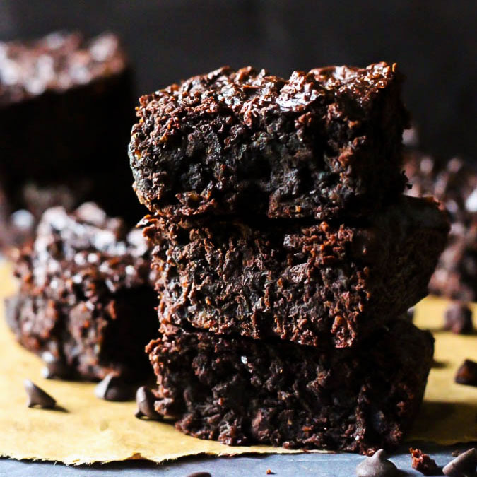 chocolate_chip_almond_butter_brownies_square