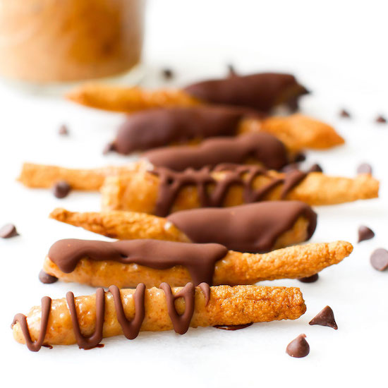 Chocolate-Drizzled-Salted-Caramel-Pretzels11-copy