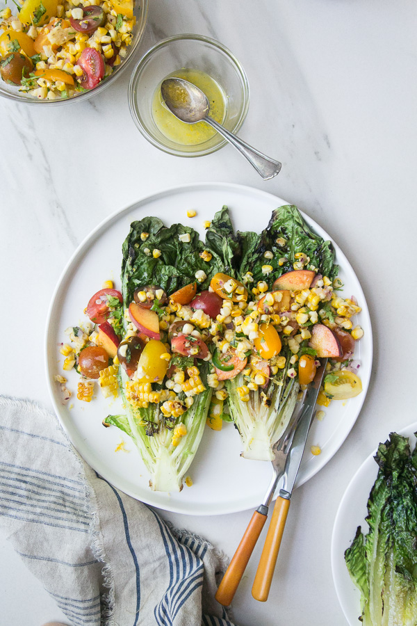 grilled-romaine-salad-corn-tomatoes-peaches-600