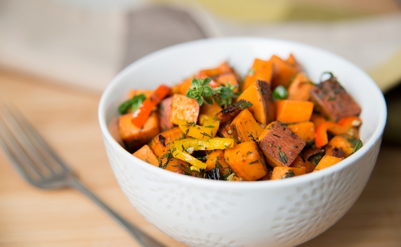 Paleo-Sweet-Potato-Hash-In-The-Slow-Cooker-800x492