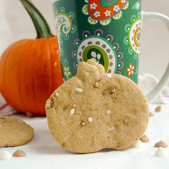 healthy-pumpkin-spice-cutout-cookies-550-3