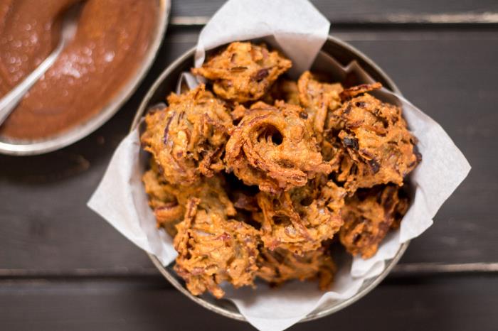 Easy-onion-bhajis-with-tamarind-date-chutney-small