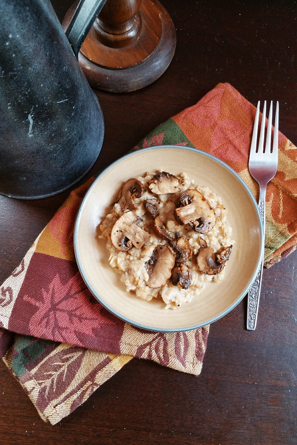 savory-oatmeal-with-sauteed-mushrooms-201
