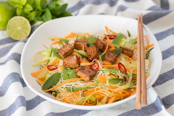 Vietnamese-cold-noodle-salad-with-tofu-small