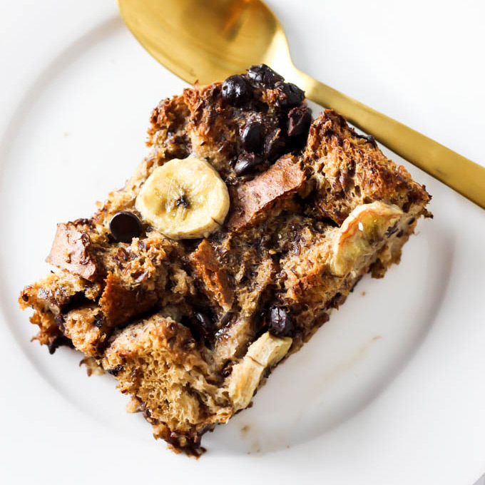 banana-chocolate-chip-vegan-french-toast-casserole-healthy-overnight-square