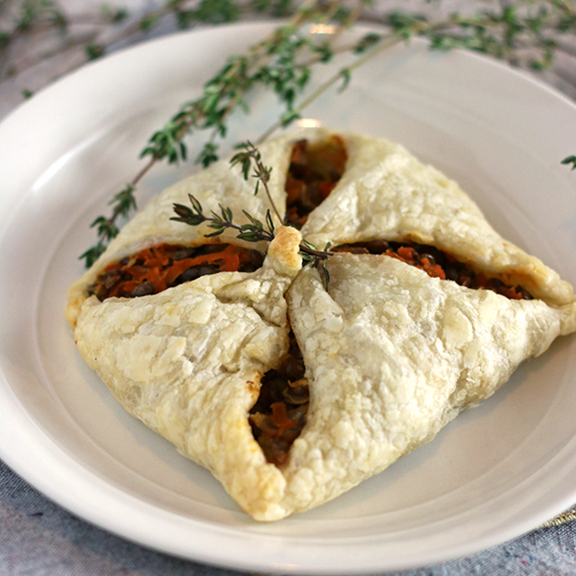 lentil-puff-pastry-pockets