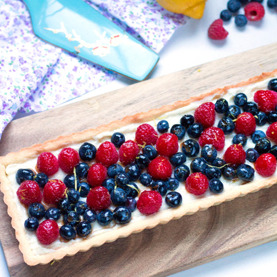 Anniversary-Tart-with-Vanilla-bean-Pastry-Cream-and-Fruit-ver