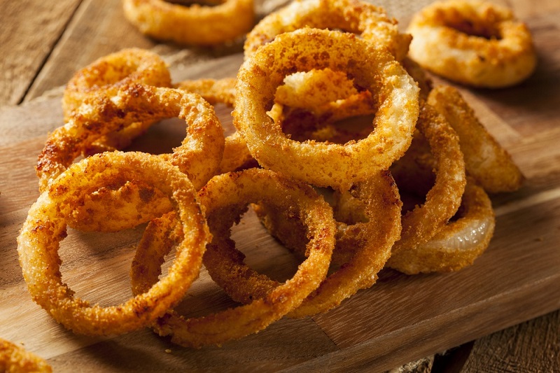 Flourless-Crunchy-Onion-Rings-In-The-Air-Fryer-800x533