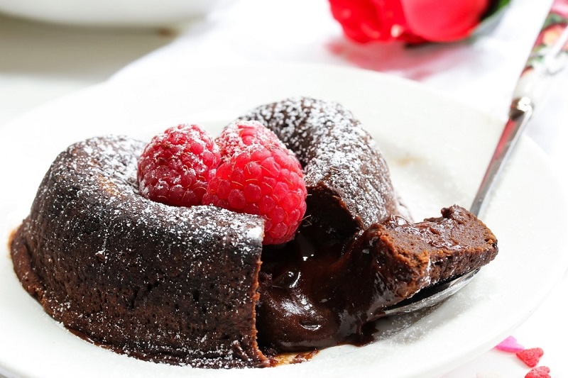Instant-Pot-Chocolate-Lava-Cake-800x533