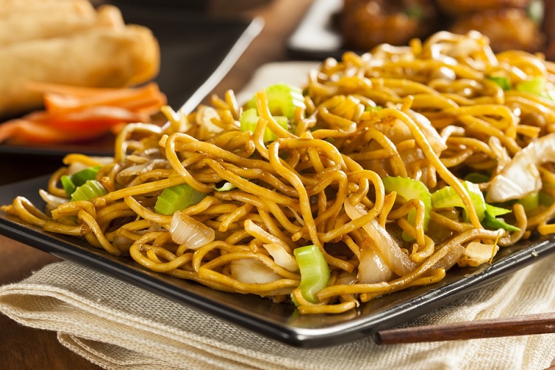 Instant-Pot-Vegetable-Chow-Mein-800x533