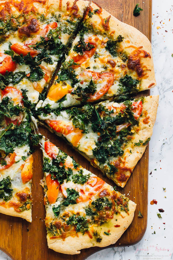 Kale-Pesto-Pizza-Ridiculously-Delicious-vegan-gluten-free-option-2