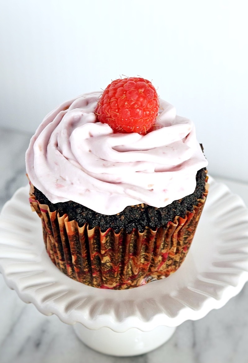 Vegan-Dark-Chocolate-Cupcakes-with-Raspberry-Whipped-Cream-2_Fotor