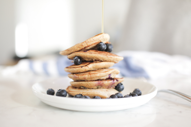 fluffy-gluten-free-blueberry-pancakes-nutrition-stripped-syrup