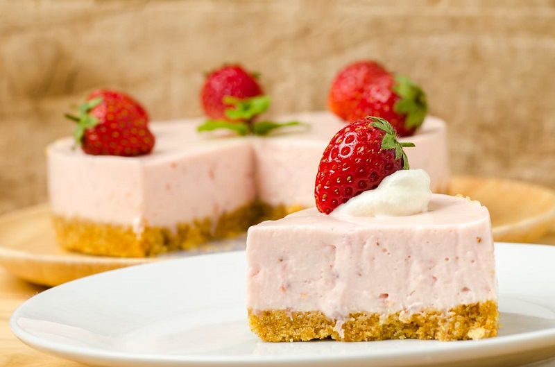 Instant-Pot-Easy-Strawberry-Cheesecake-Recipe-800x529