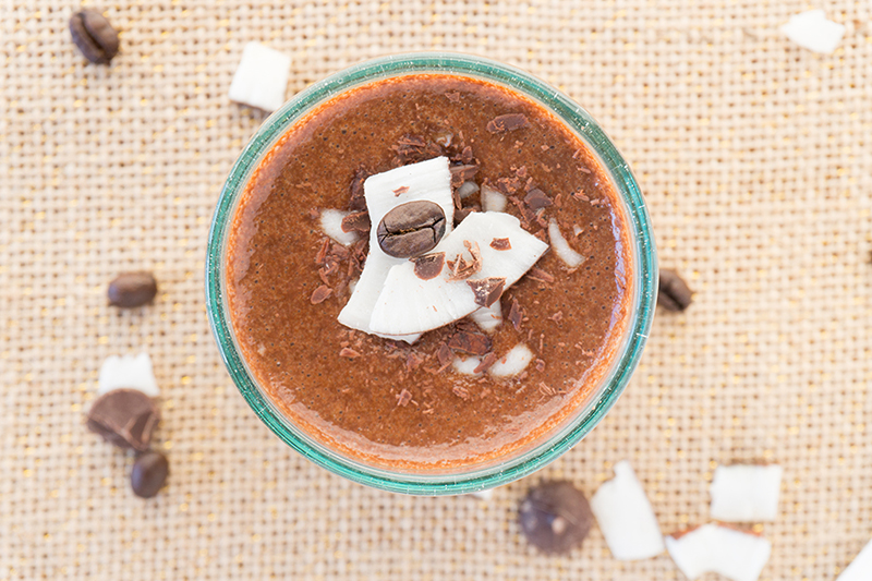 Coffee + Breakfast combined! Make this Creamy Mocha Oat Smoothie for the best of a chocolate mocha plus your morning oats in one! Drink it warm or cold! | Recipe at OatandSesame.com