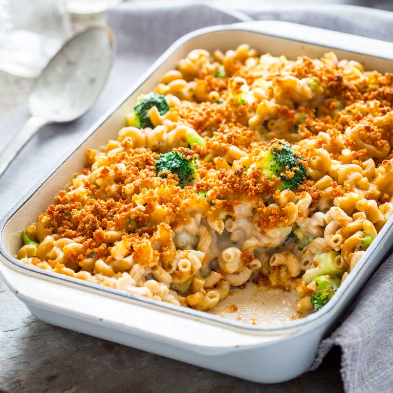 macaroni-and-cheese-with-broccoli-sq-024
