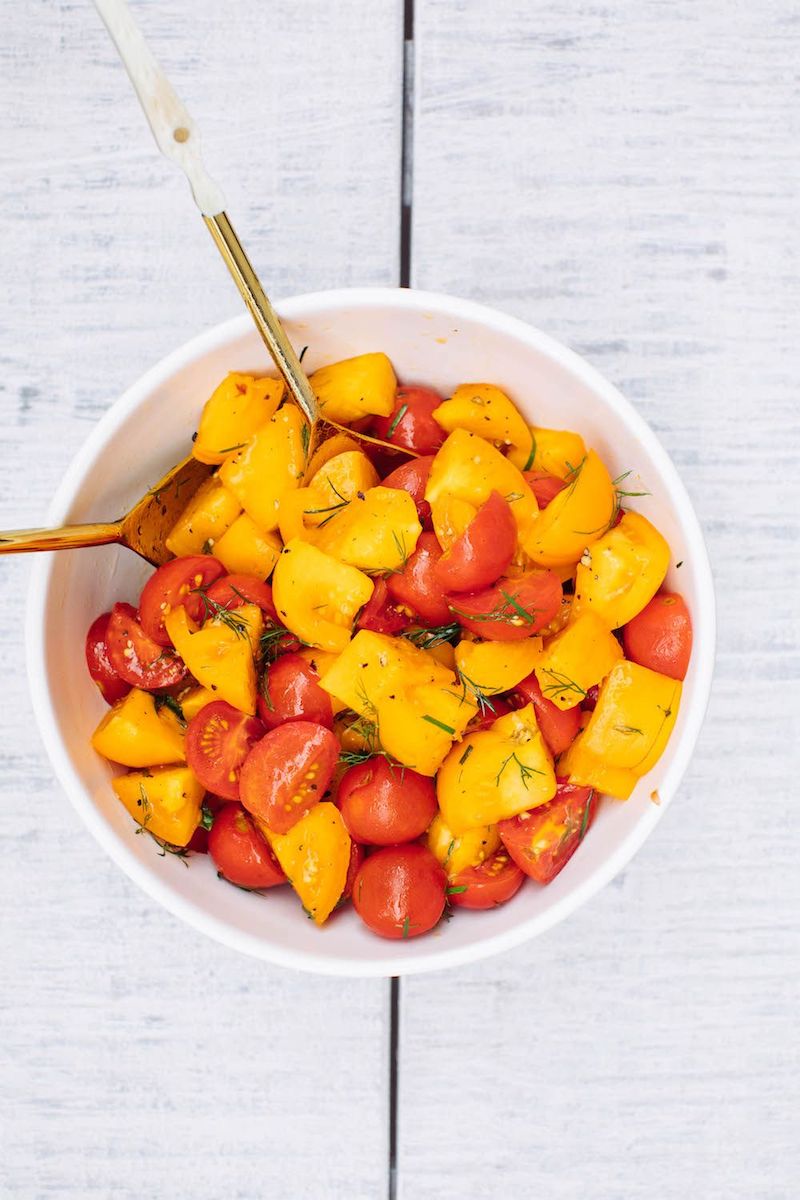 HEALTHY-summer-tomato-salad-simple-nutrition-stripped-recipe