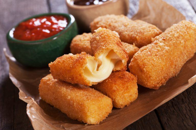 How-To-Make-Homemade-Mozzarella-Sticks-In-The-Airfryer-768x512
