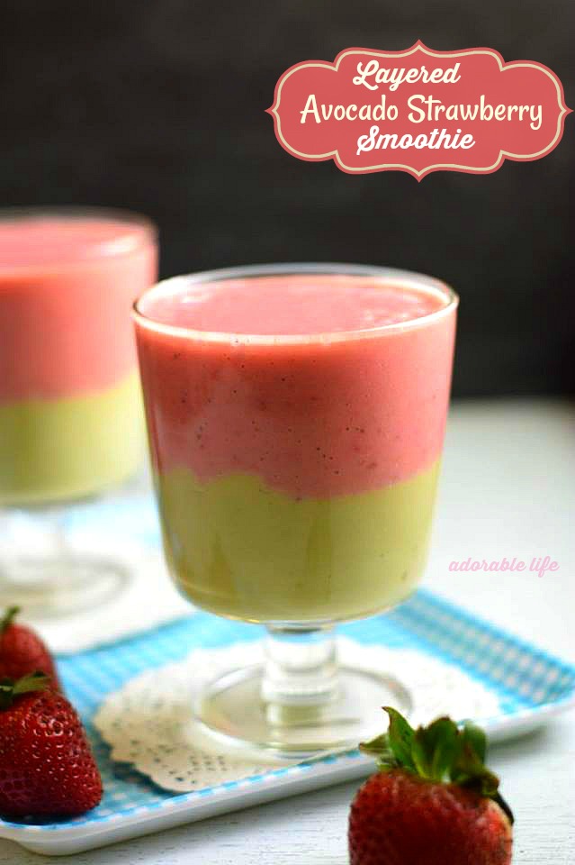 layered-avocado-strawberry-smoothie-recipe-2