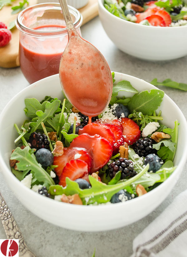 summer-berry-arugula-salad4-flavorthemoments.com