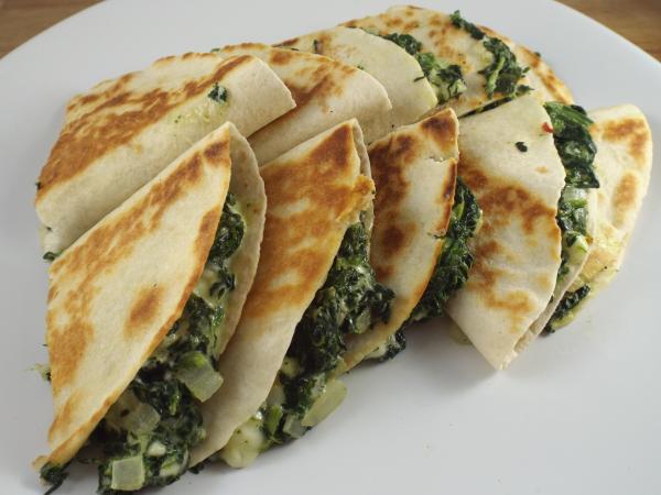 spinach-blue-cheese-quesadilla