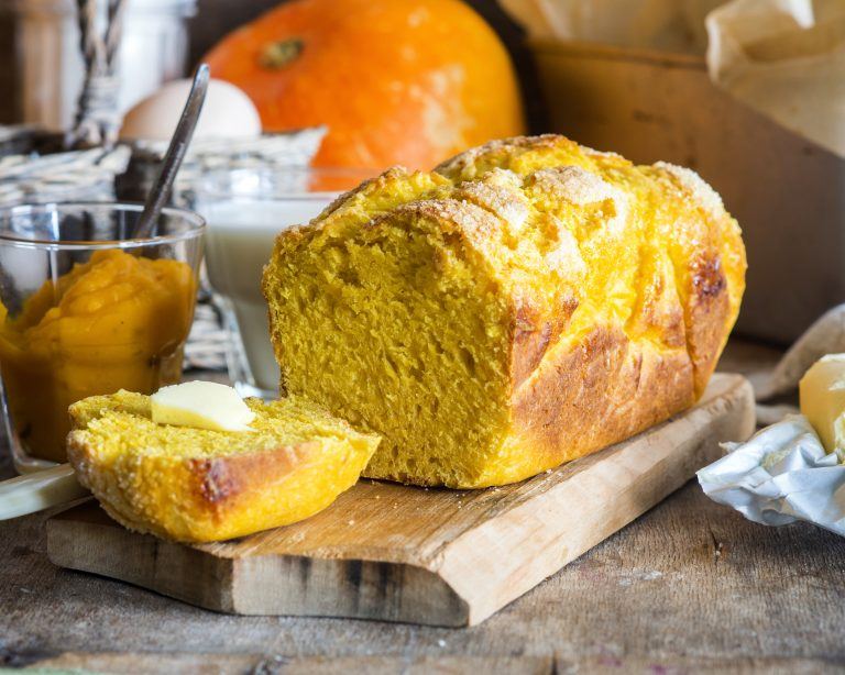 How-To-Make-Pumpkin-Bread-In-The-Airfryer-768x614