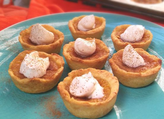 Mini-pumpkin-pies-cover-oh-my-veggies