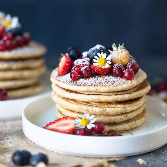 The-Softest-Almond-Oats-Pancakes-01