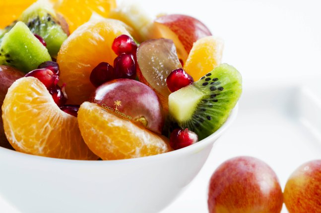 Holiday-Fruit-Salad-with-Coconut-Sugar