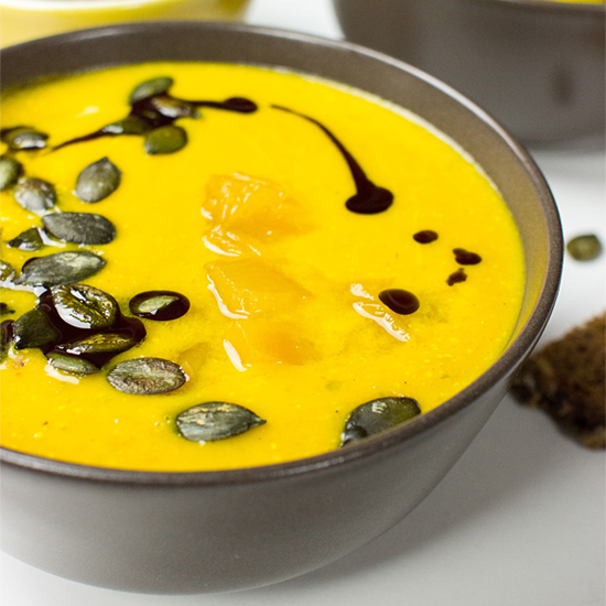 Pumpkin-and-Carrot-Soup-550px