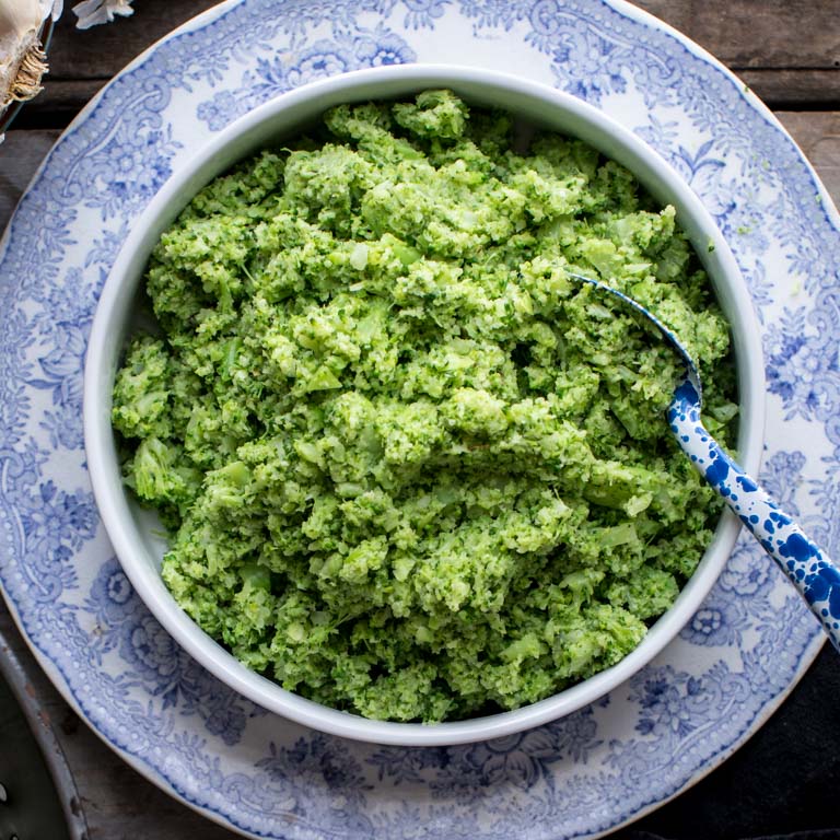 garlic-mashed-broccoli-2-sq-014